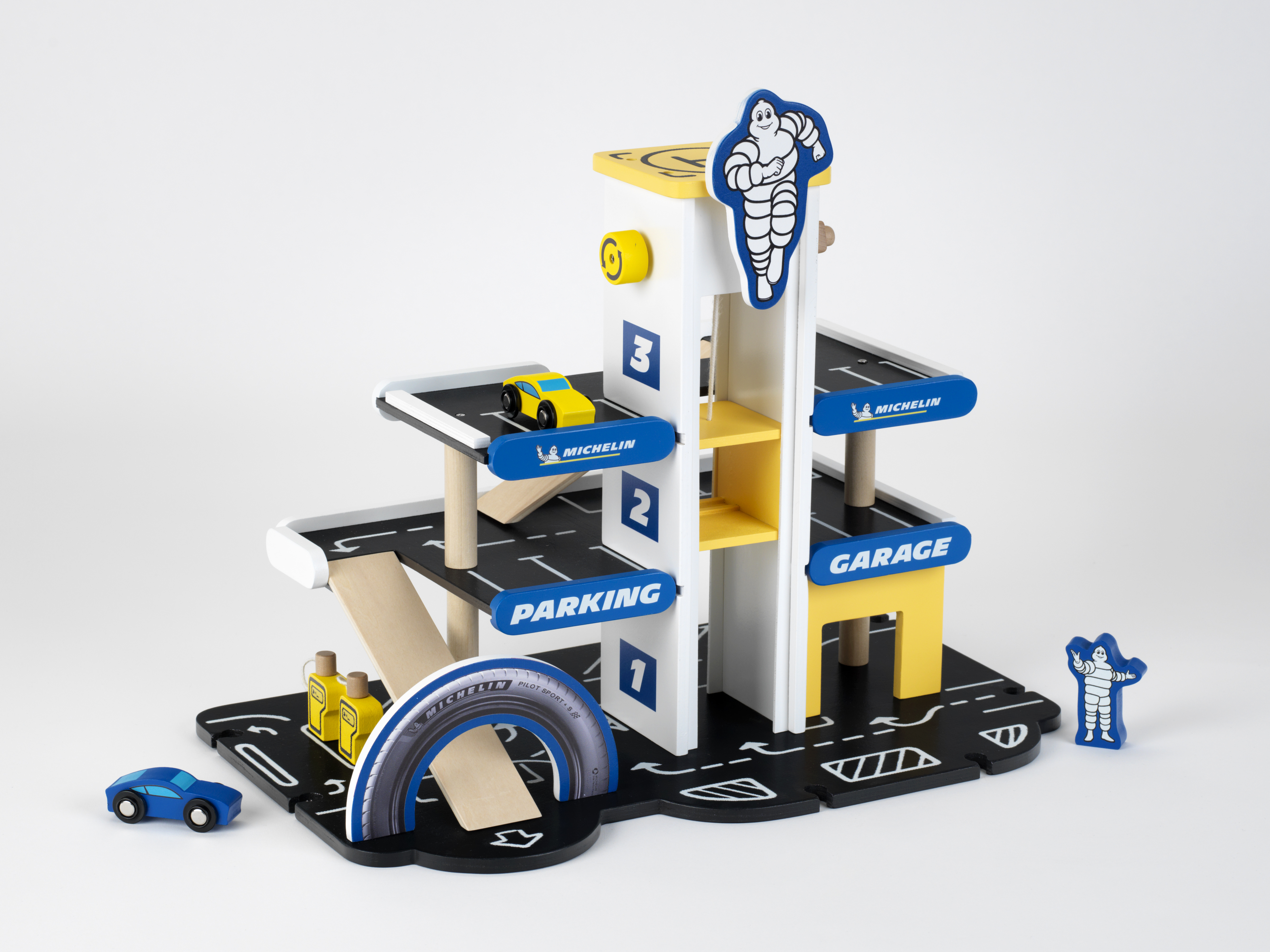 MICHELIN car park with 3 levels wood